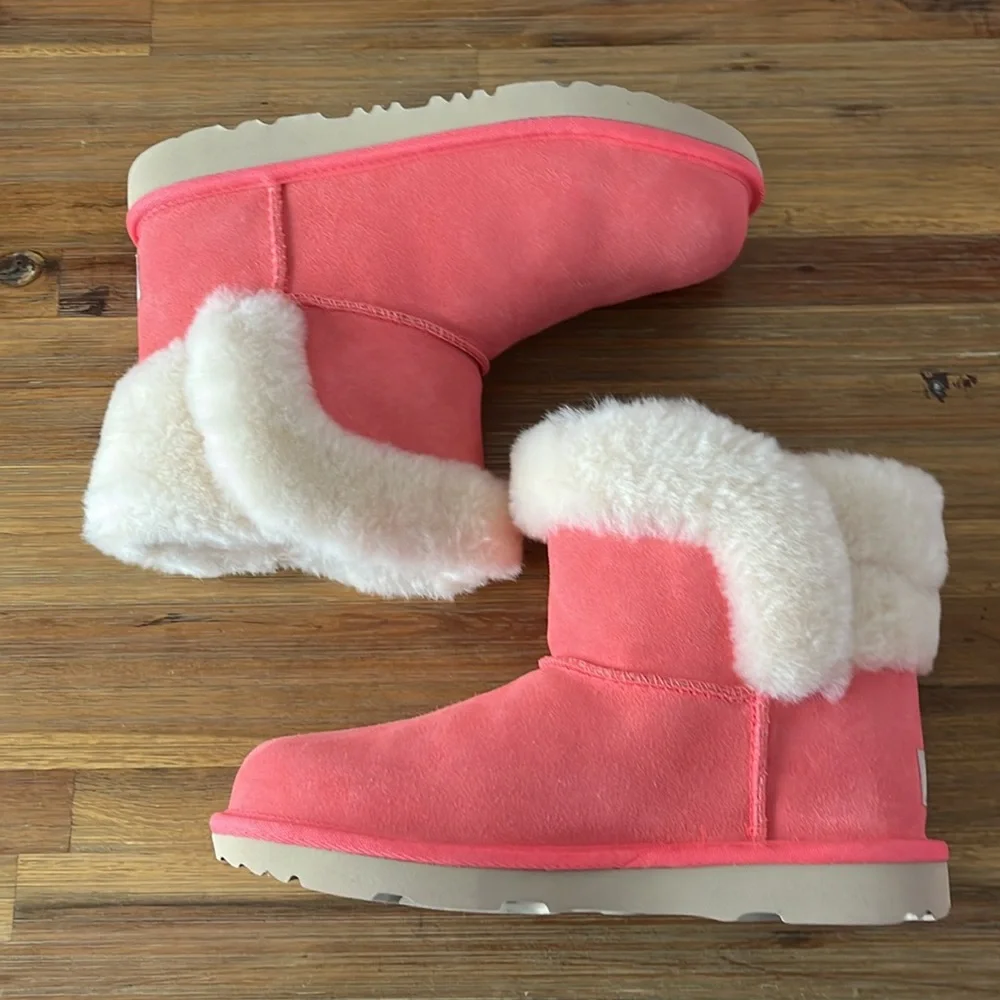 UGG Saniya Shearling Boots Big Kids 4, Womens 6, EU 36 Coral Pink 1153637K